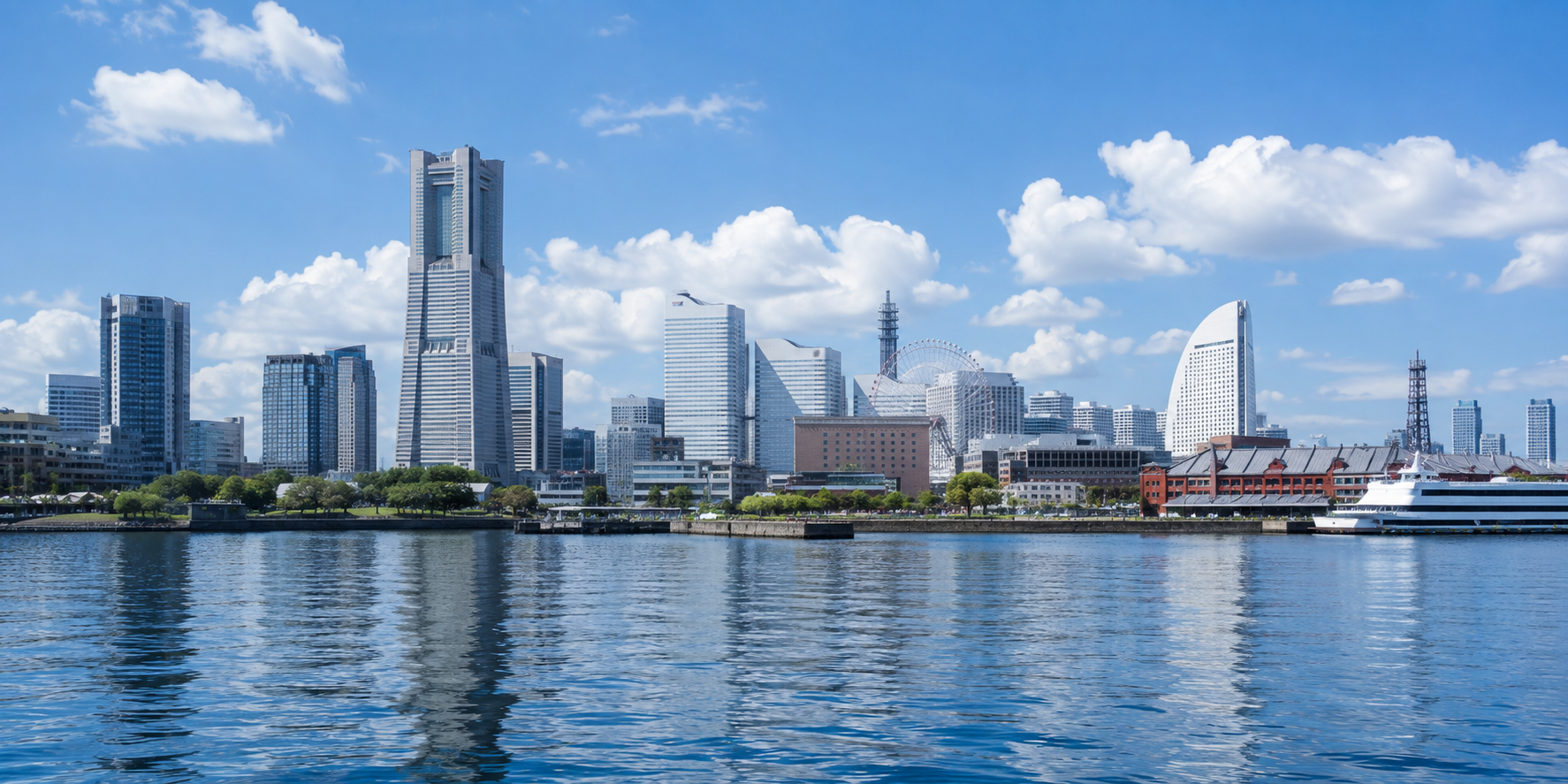 横浜みなとみらいの港と街並み
